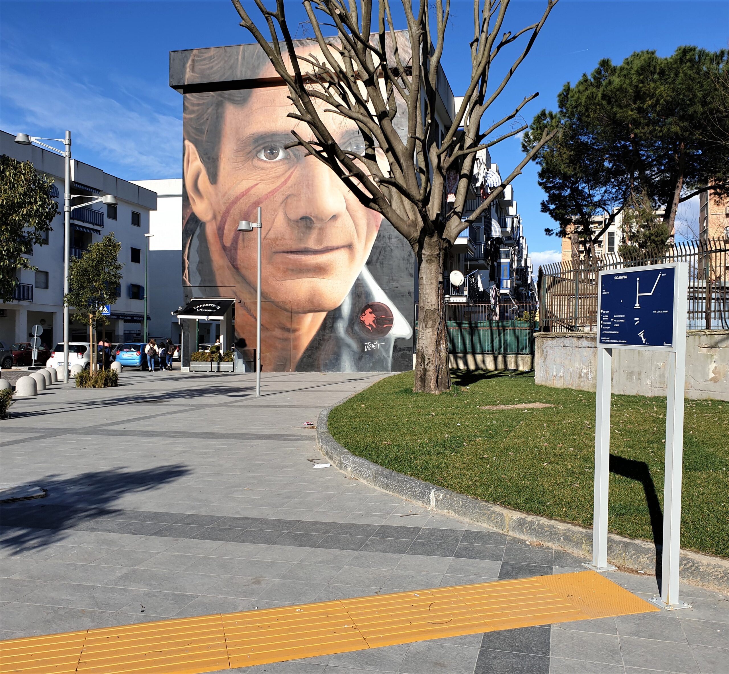 Via O.Zuccarini Napoli