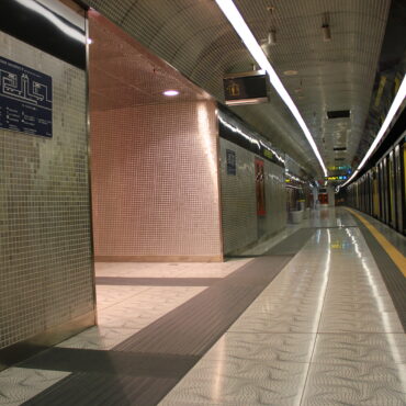 Metropolitana Napoli Università